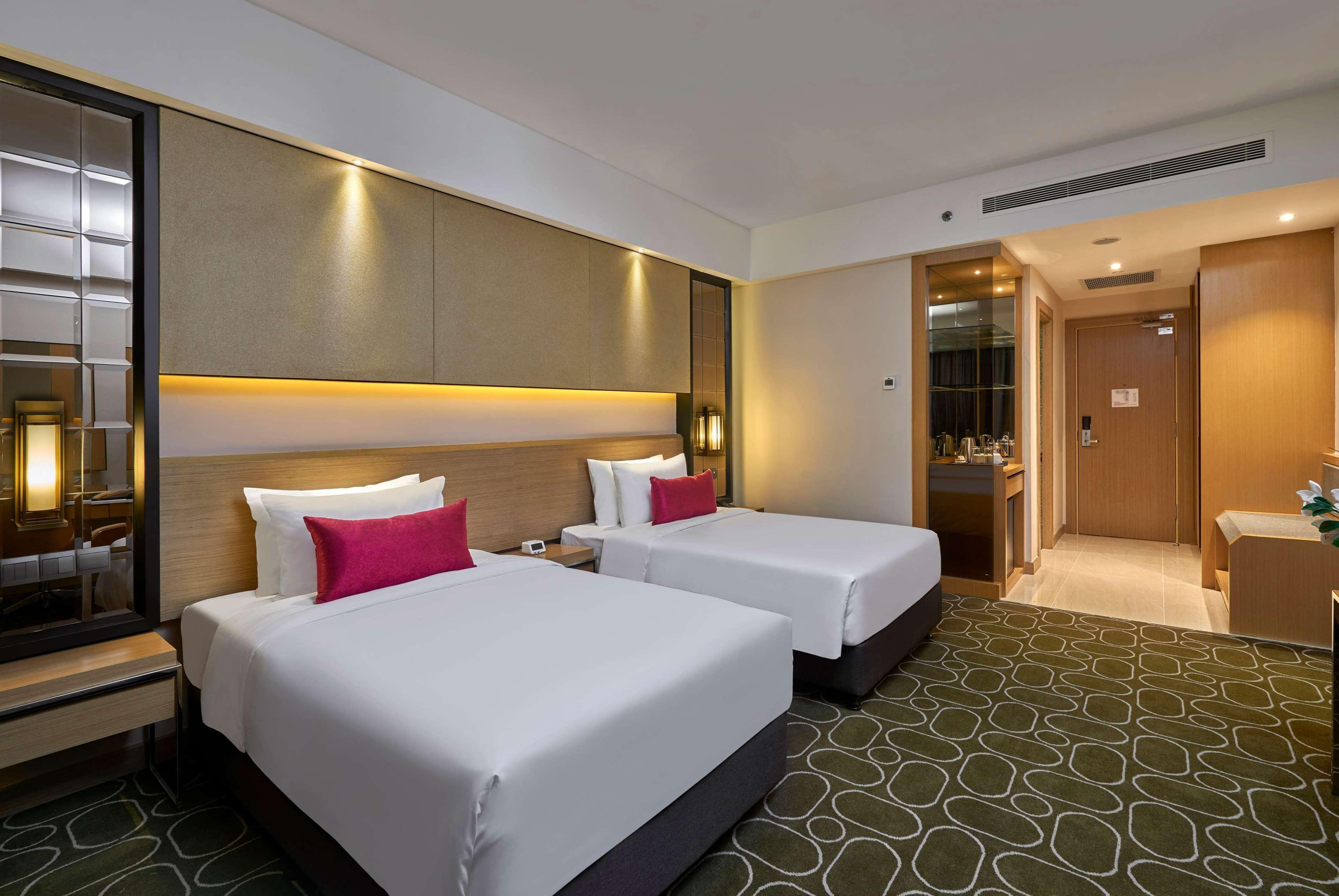 Wyndham Acmar Hotel 5*