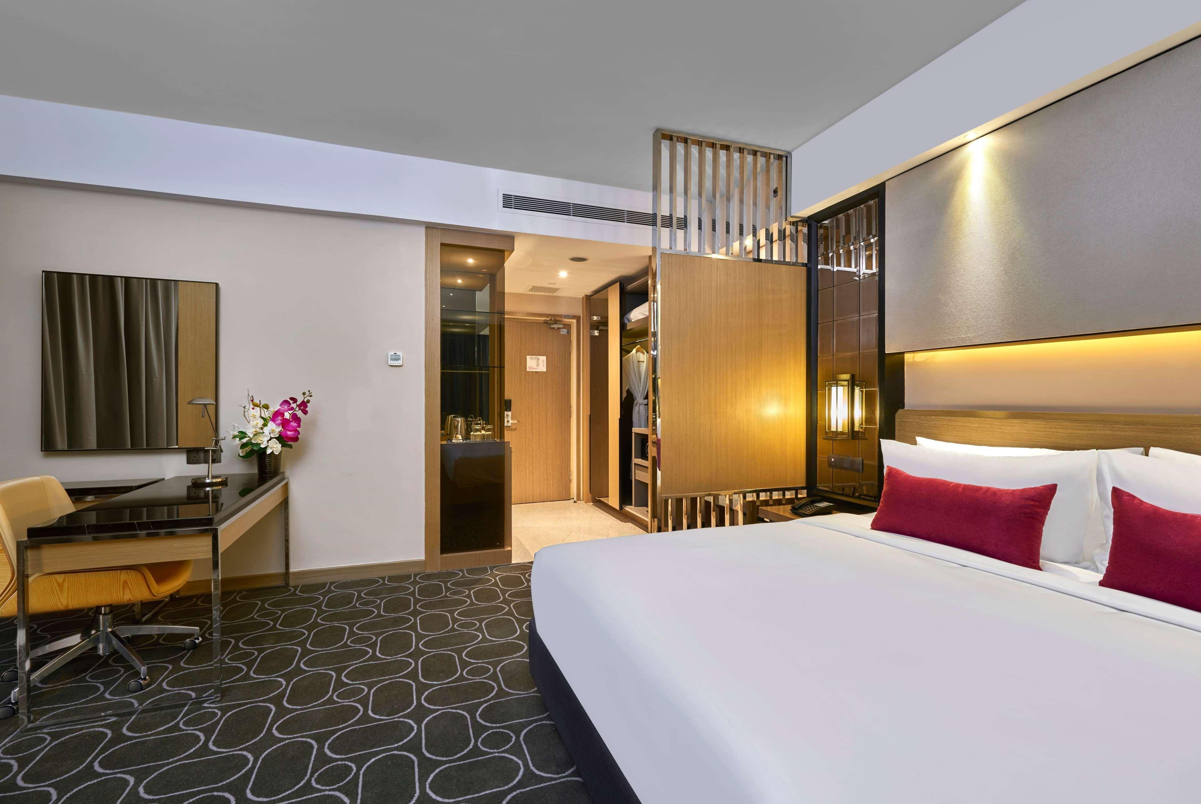 Wyndham Acmar Hotel